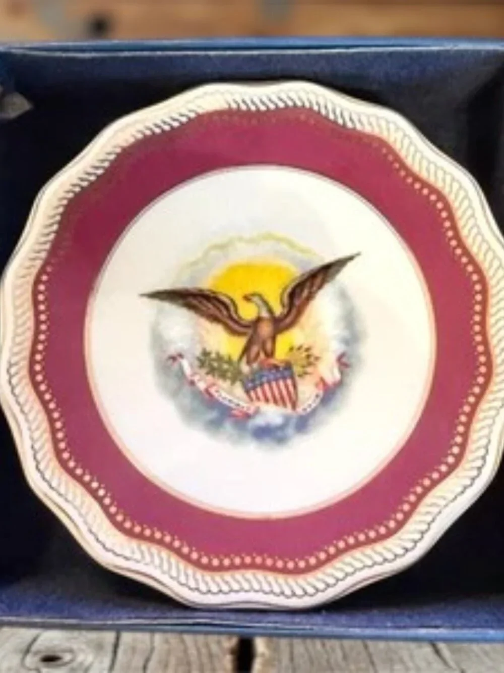 Abraham Lincoln Presidential China Porcelain Christmas Ornament w/Box 2.5